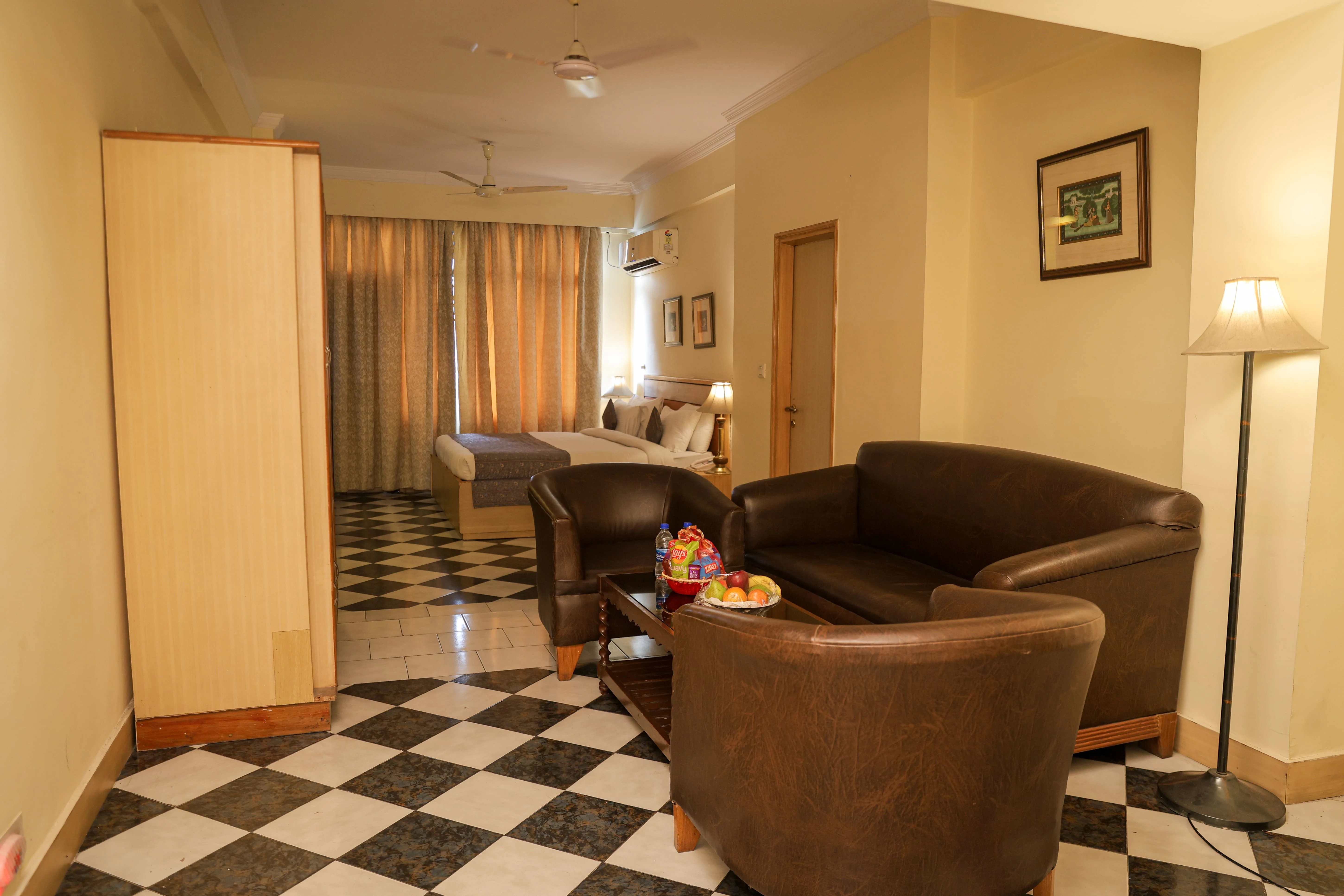 Suite Room